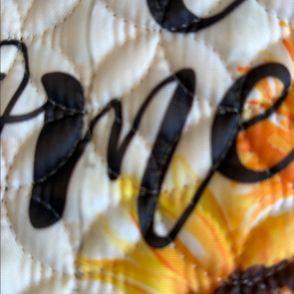 NWT - Evergreen Quilted Garden Flag - “welcome to our home” sunflowers - Picture 4 of 5